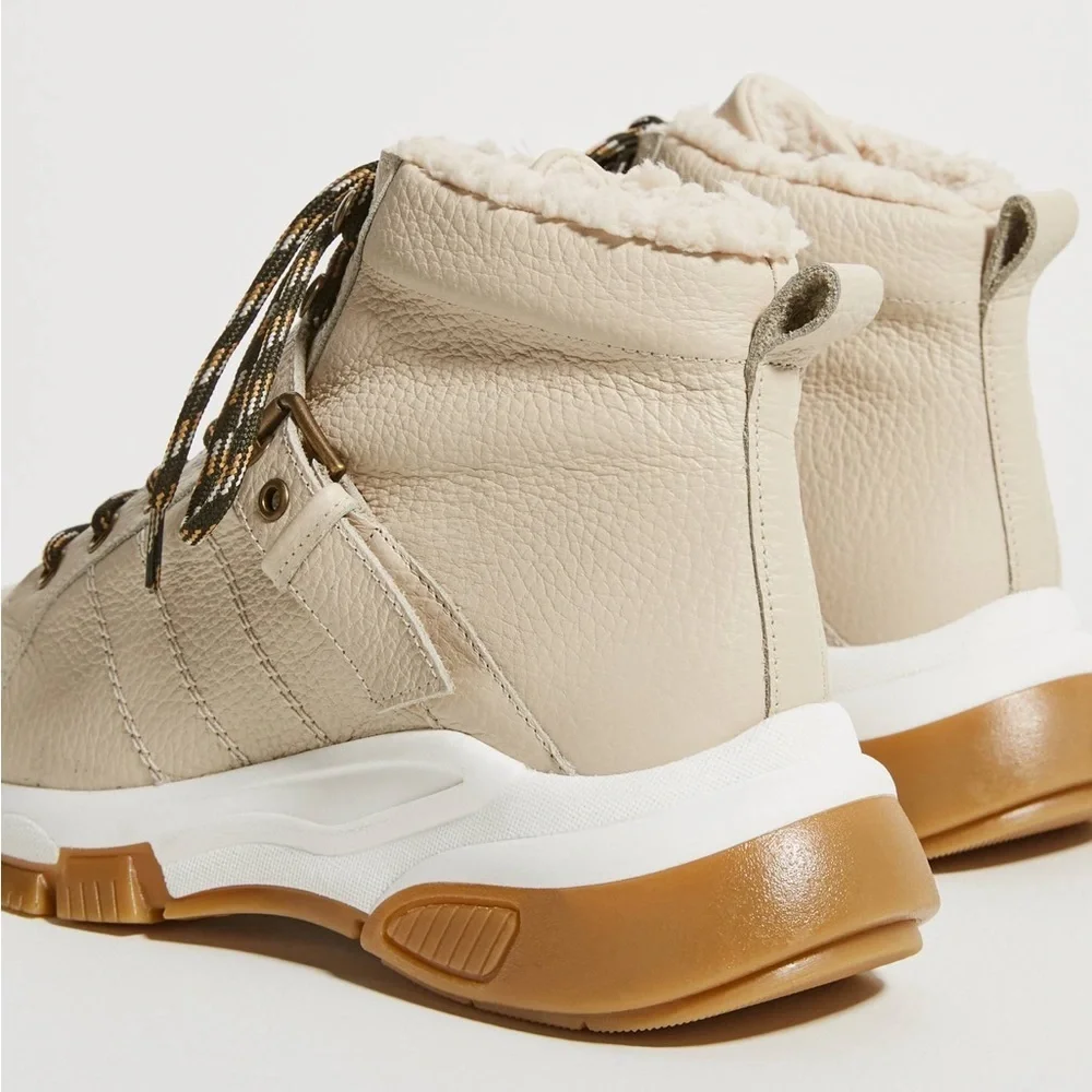 Anthropologie Alexis Sherpa-Lined Hiker Boots size 38